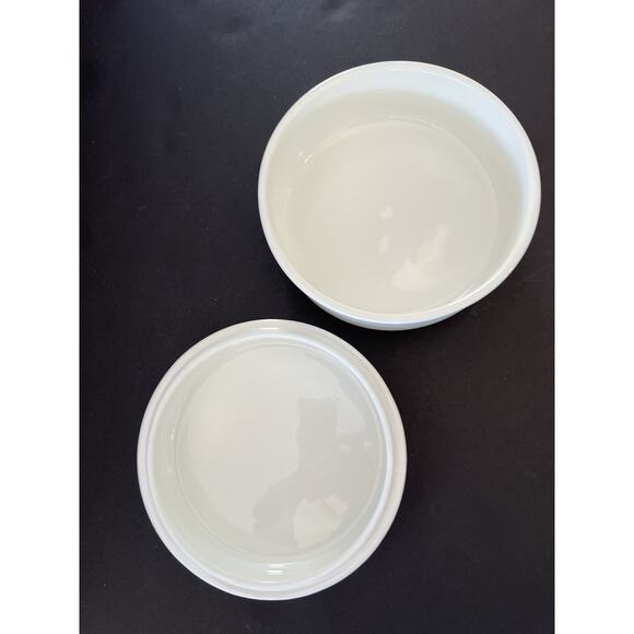 Christopher Stuart Bone China Christmas Trinket Box 5x3” Round Santabear’s Ride - Picture 5 of 11